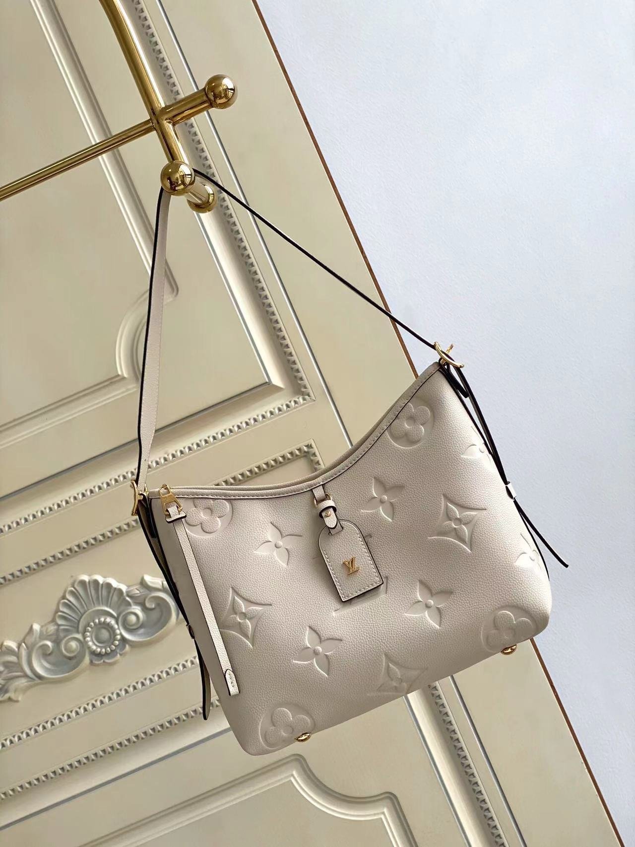 Replica Louis Vuitton Carryall PM Shoulder Bag – Design, History & Styling Guide thumbnail