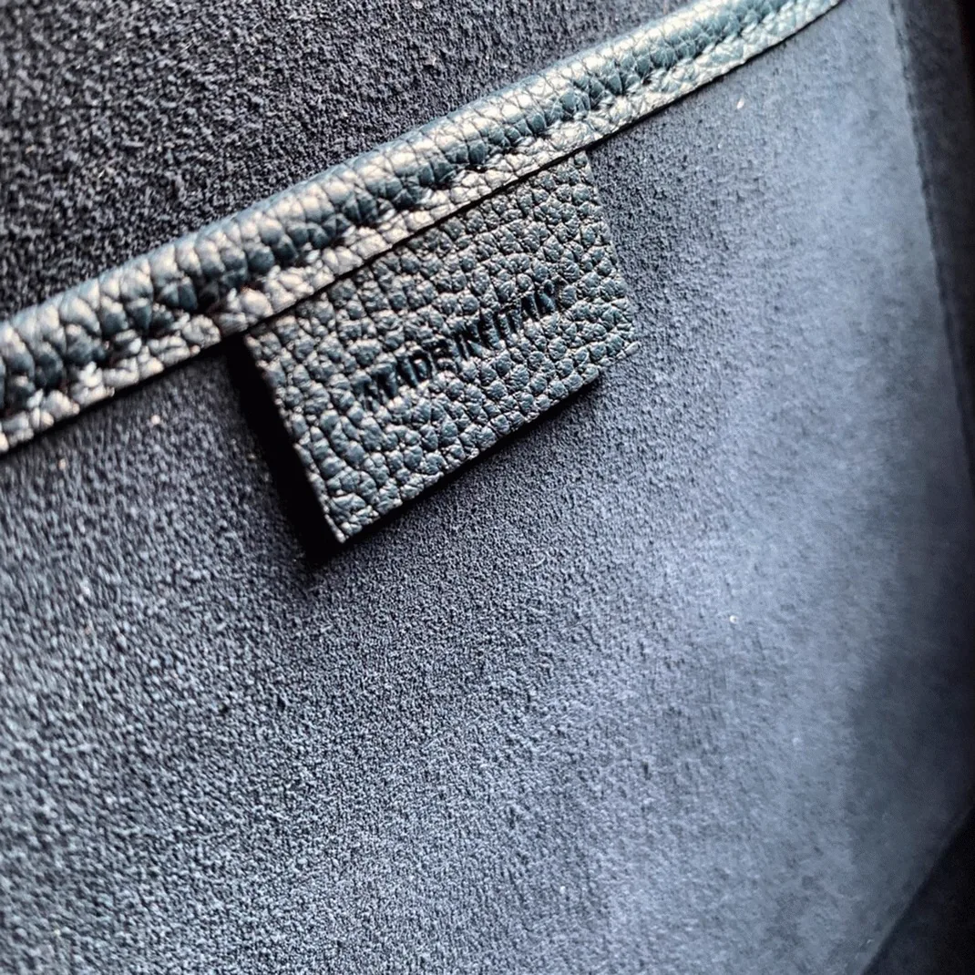 Reference image illustrating Replica Celine Nano Luggage Tote Bag in Navy Blue – Style & Design Guide