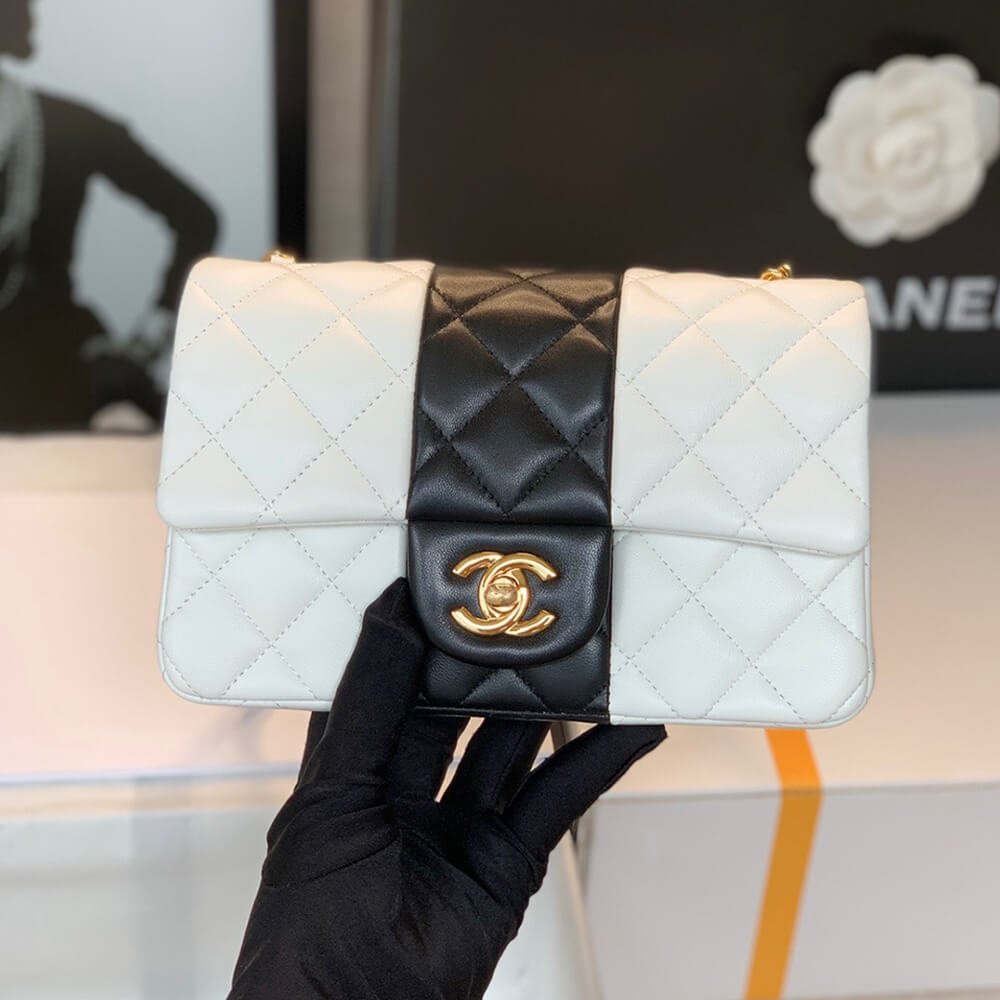 Replica CHANEL Mini Flap Bag – A Detailed Guide to the Iconic A69900 Style thumbnail