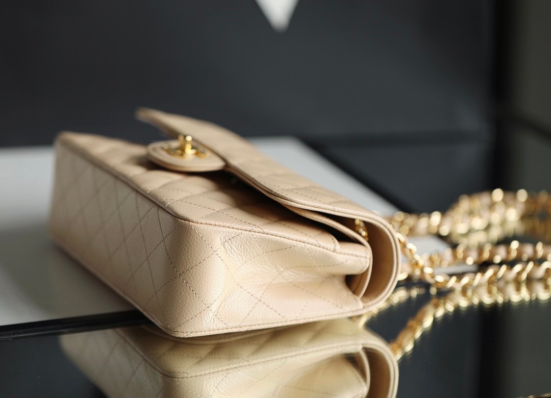 Reference image illustrating Replica Chanel Small Classic Flap Bag: A Detailed Style Guide