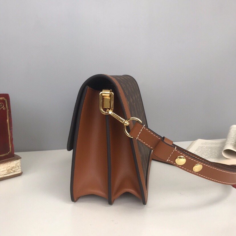 Reference image illustrating Replica Celine Triomphe Shoulder Bag – Inspired by the Classic Dauphine Silhouette