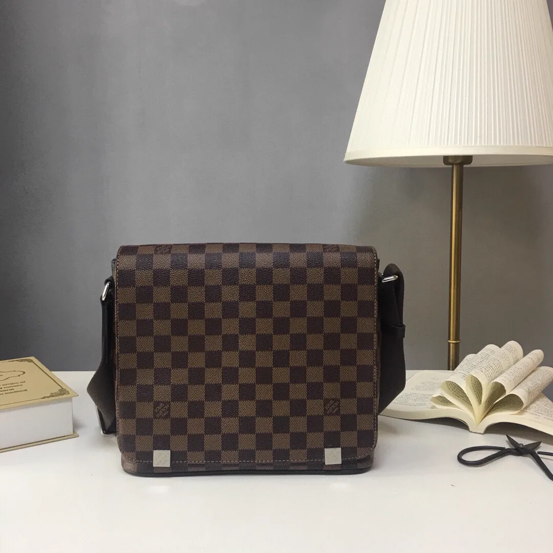 Replica Louis Vuitton District PM Bag (Style N41029) – Detailed Review thumbnail