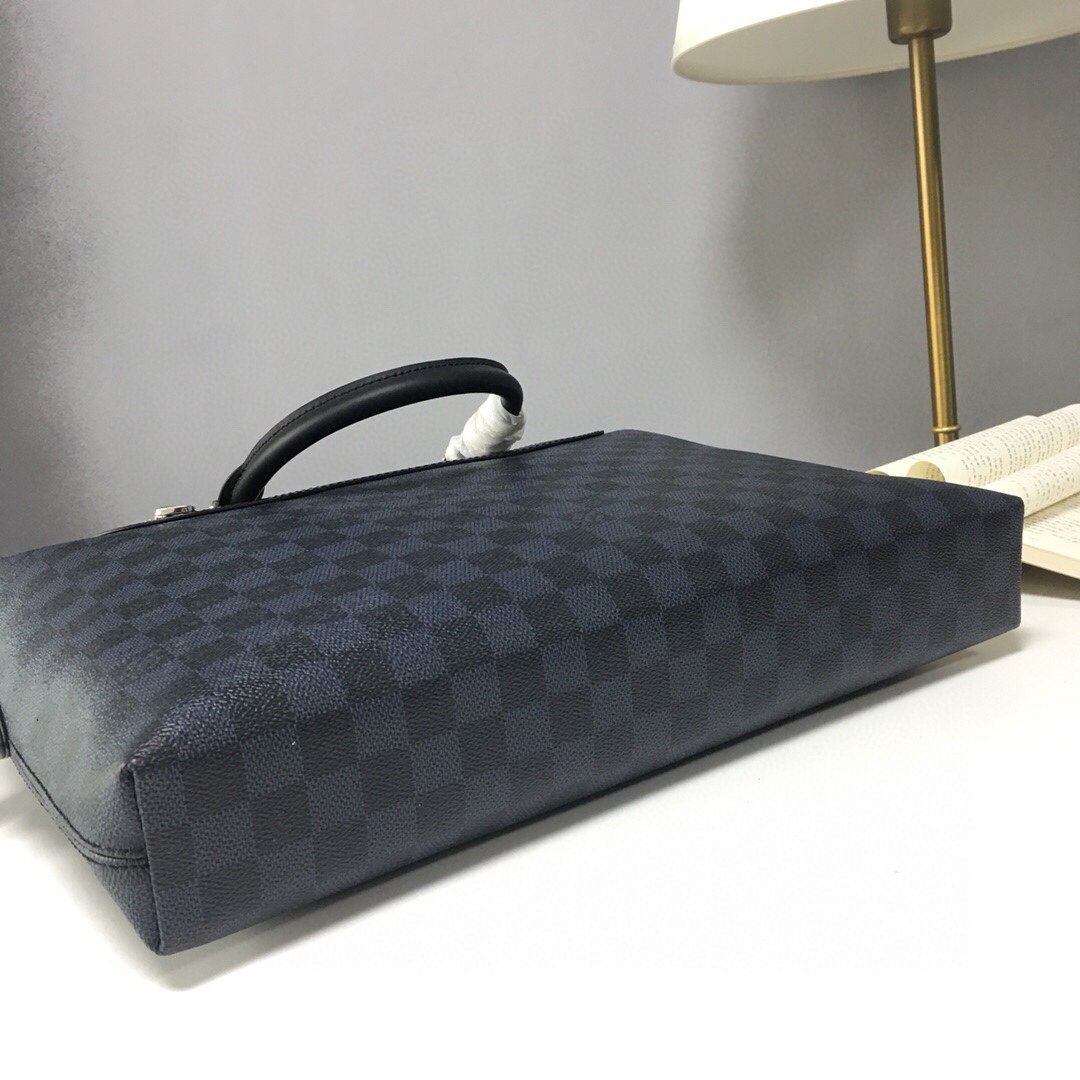 Reference image illustrating Replica Documents Jour NM: A Detailed Look at the Iconic Louis Vuitton-Inspired Tote