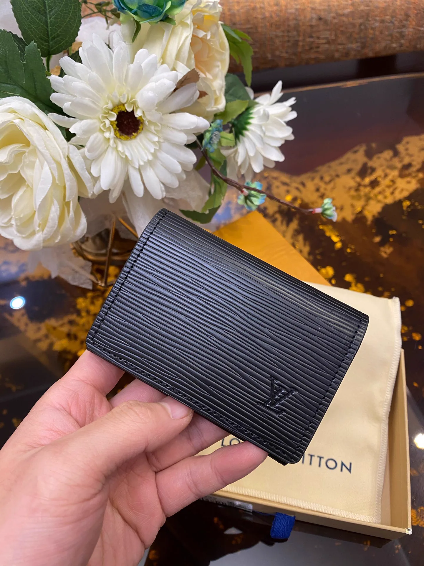Replica Enveloppe Carte de Visite: A Detailed Guide to the LV-Inspired Card Holder thumbnail