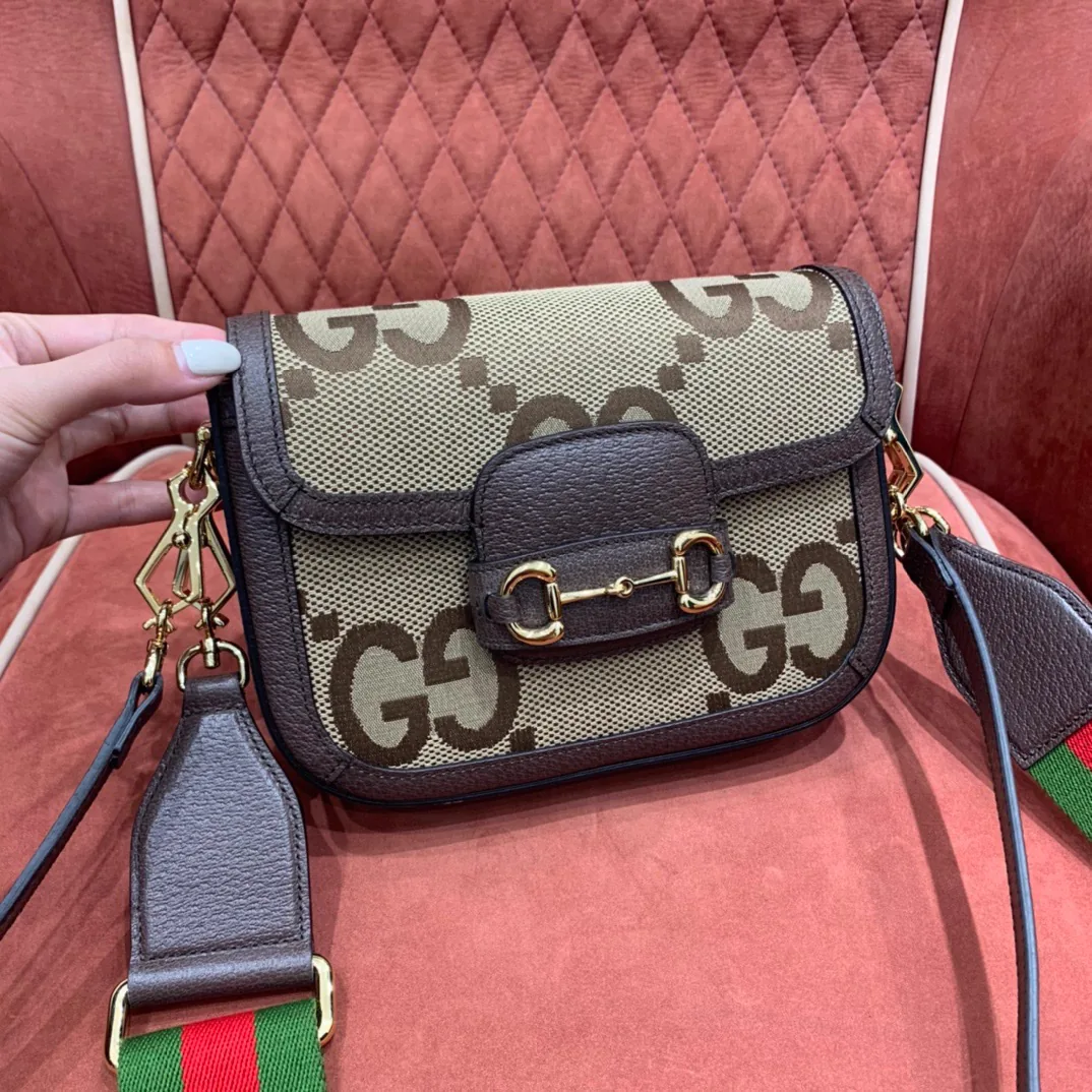 Replica Gucci GG Horsebit Mini Shoulder Bag: A Detailed Style Guide thumbnail