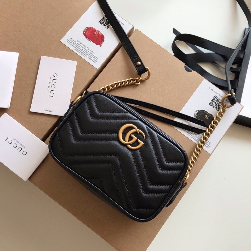 Replica Gucci GG Marmont Matelassé Mini Bag – Style, Design & Cultural Impact thumbnail