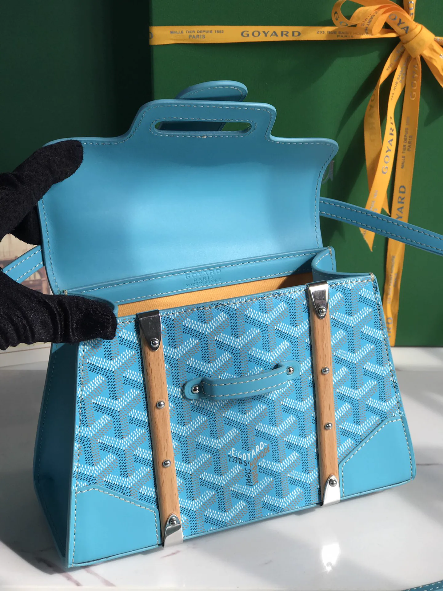 Reference image illustrating Replica Goyard Saïgon Bag – A Detailed Guide to the Iconic Structured Tote