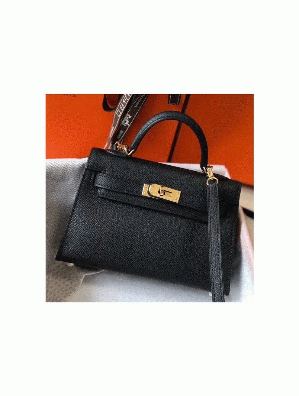 Replica Hermès Kelly Mini II Bag in Black: Design, History & Styling Guide thumbnail