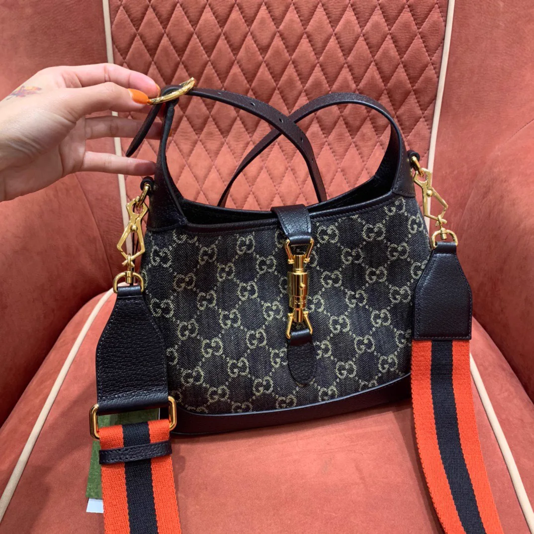 Replica Gucci Jackie 1961 Bag: A Detailed Guide to the Iconic Hobo Silhouette thumbnail