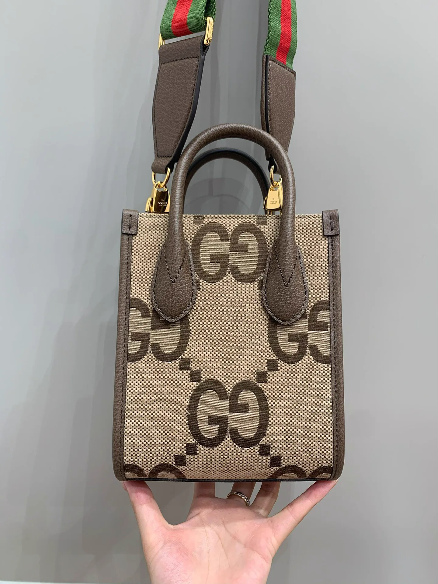 Replica Gucci Jumbo Mini Bag – A Detailed Look at the Design and Appeal thumbnail