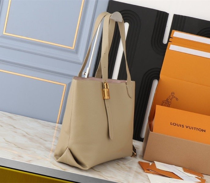 Reference image illustrating Replica Louis Vuitton Low Key Cabas MM Bag in Galet Gray – Design & Style Guide