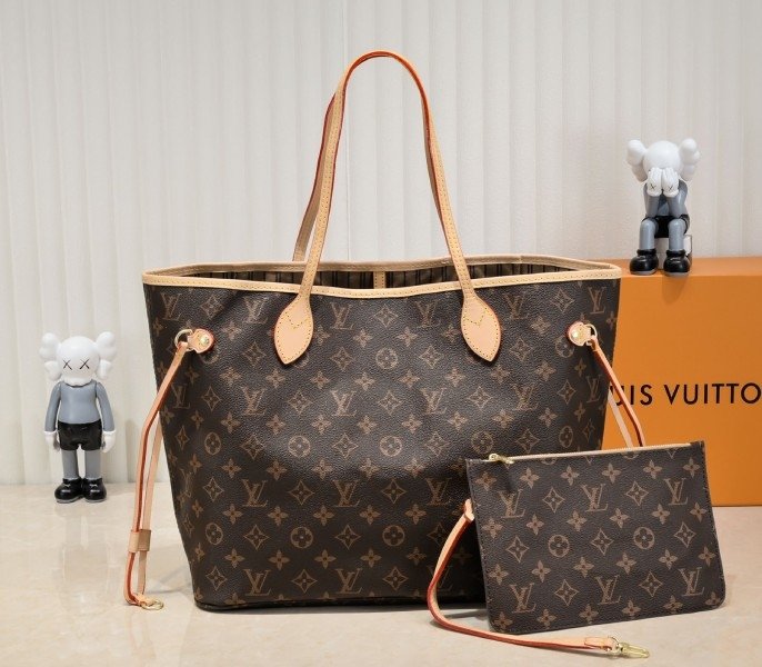 Replica Louis Vuitton Monogram Canvas Neverfull MM Tote in Beige – Iconic Everyday Tote thumbnail