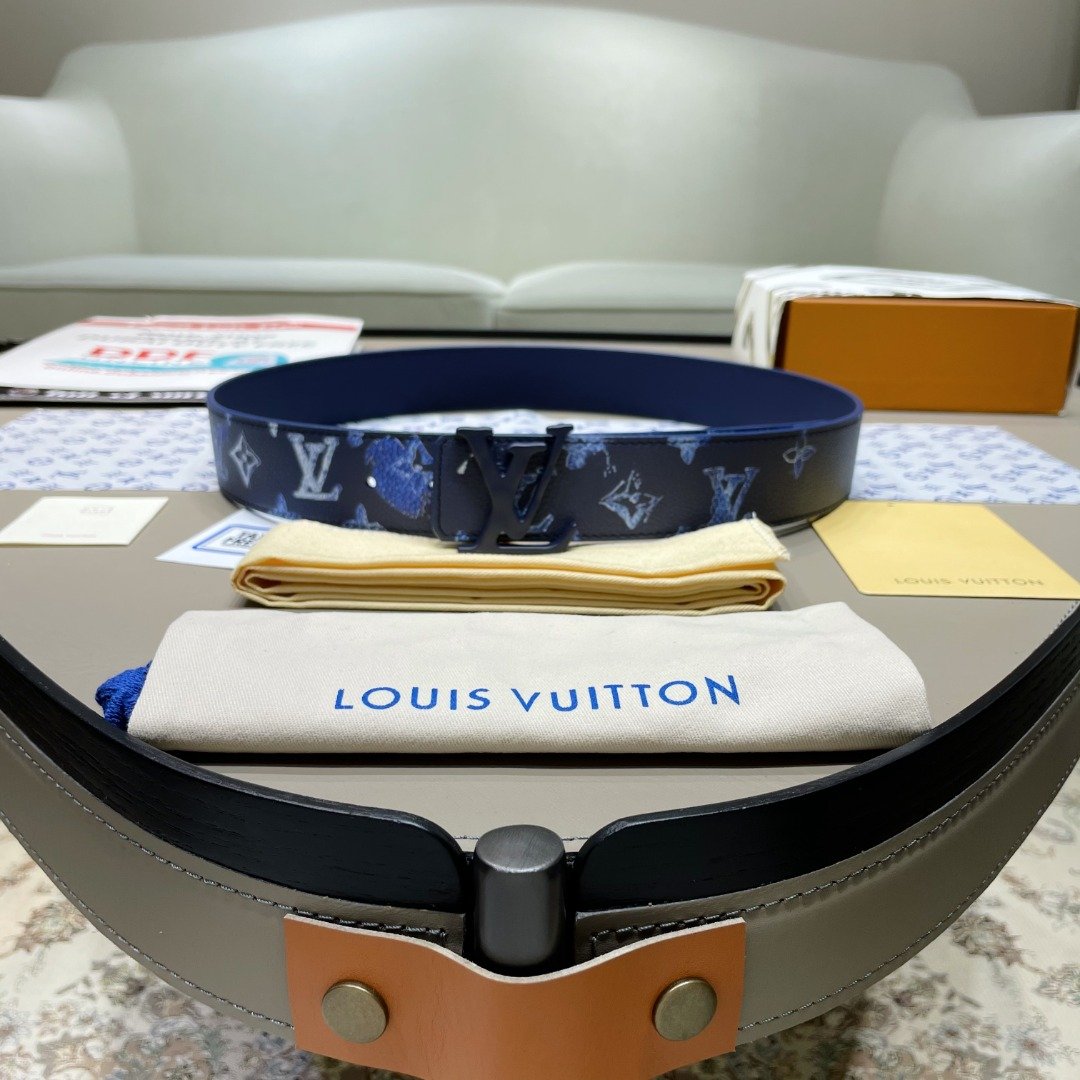 Reference image illustrating Replica LV Shape Taurillon Puppets Handbag – Inspired Design & Styling Guide