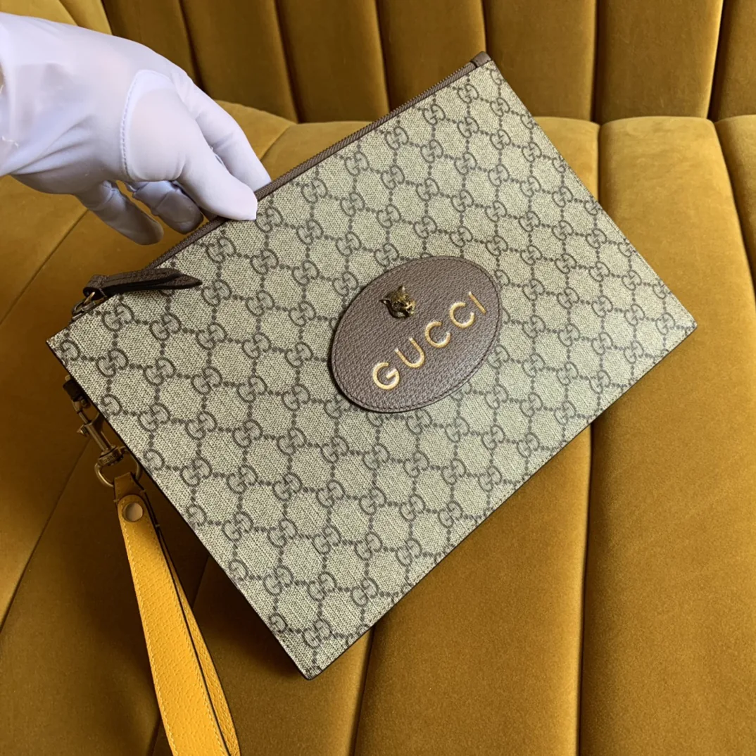 Replica Gucci Neo Vintage GG Supreme Pouch – Iconic Clutch Style Guide thumbnail