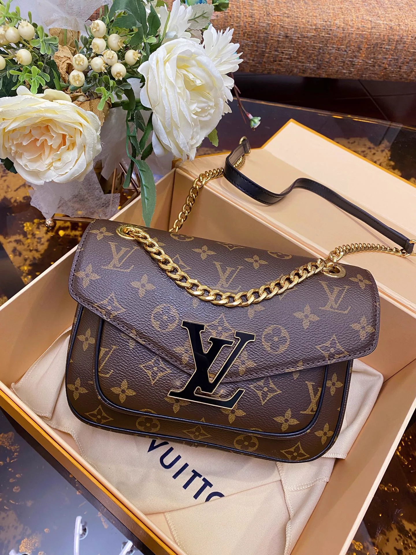 Replica Louis Vuitton Passy Shoulder Bag – Design, History & Styling Guide thumbnail