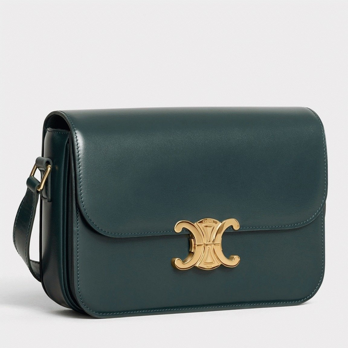 Replica Celine Triomphe Medium Bag in Amazone 1987 – A Detailed Style Guide thumbnail