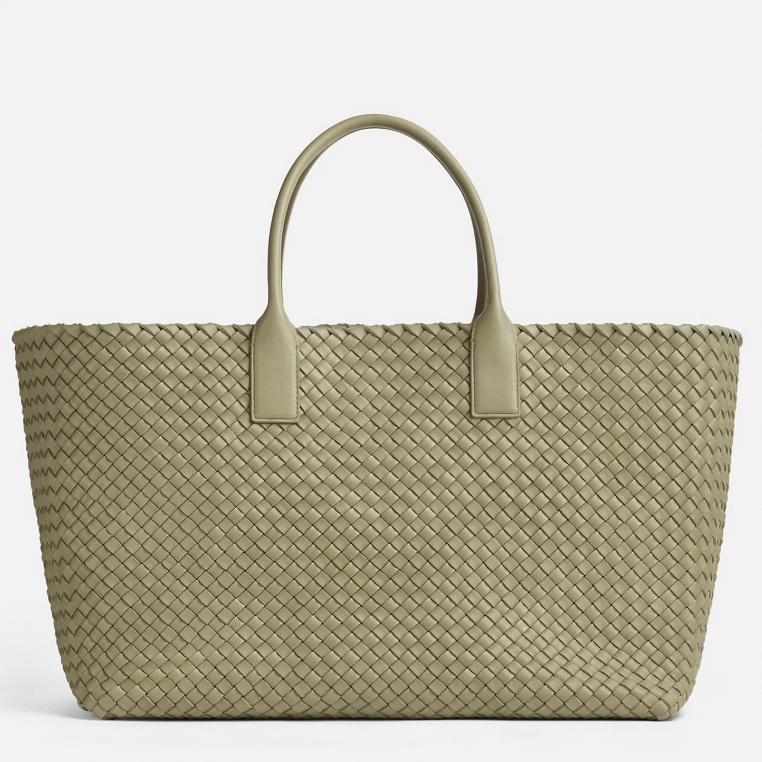 Replica Bottega Veneta Cabat Large Bag in Travertine Intrecciato Lambskin – Style Guide & History thumbnail