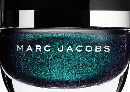 10 Vampy Nail Polish Shades for Halloween: A Luxury Handbag Lover’s Guide to Dark Elegance thumbnail
