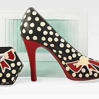 Reference image illustrating 9 Luxurious Handbag-Inspired Sweets and Chocolates for the Fashion-Lover’s Holiday Gift List
