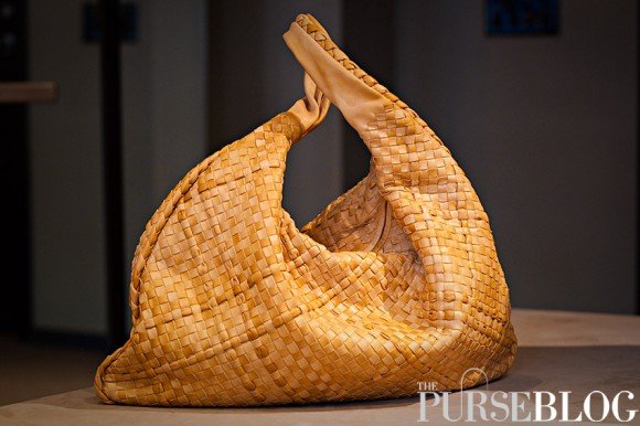 Bottega Veneta Spring 2010 Handbag Collection: Intrecciato Innovation and Exotic Hues thumbnail