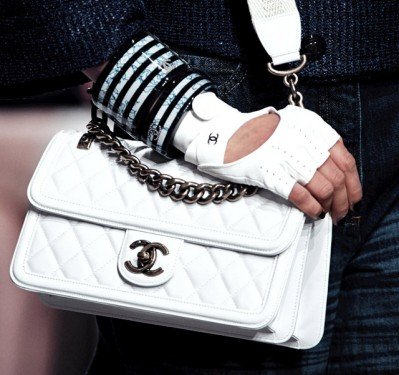 Chanel Cruise 2014 Handbags: Classic Flap Bags, Boy Bags & No. 5 Clutches thumbnail