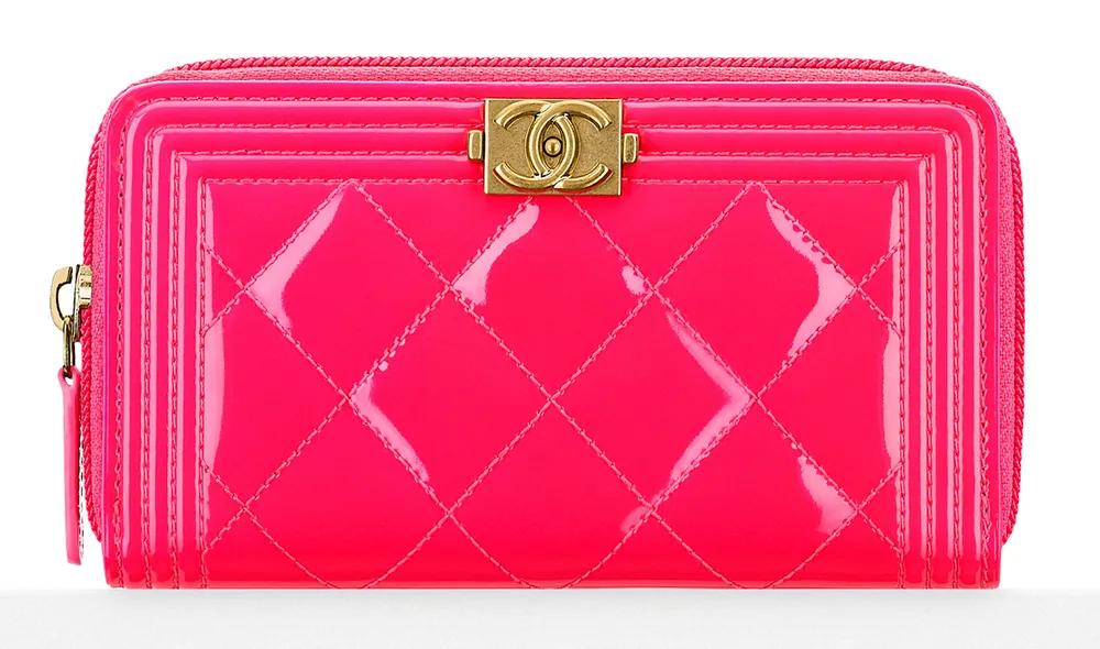 Reference image illustrating Chanel Cruise 2016 Small Leather Goods: WOCs, Wallets, and Card Cases