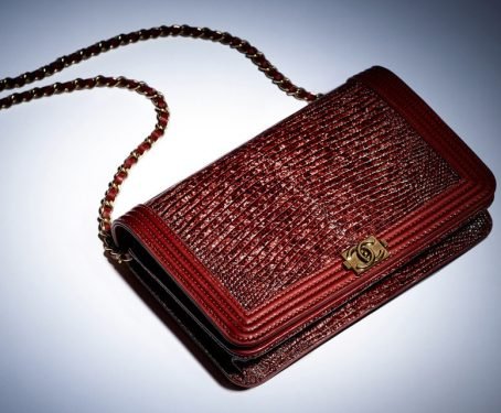 Chanel Métiers d'Art 2016 Paris in Rome: Wallets, WOCs & Small Leather Goods Guide thumbnail