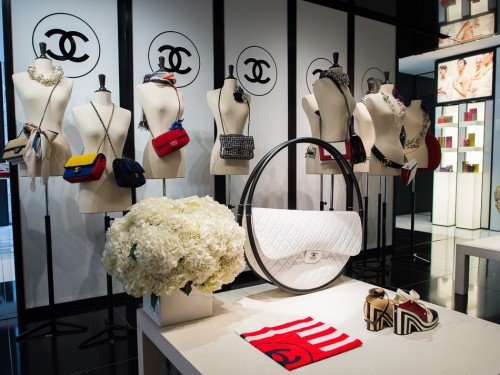 Chanel Spring 2013 Accessories: Up Close with the Hula Hoop Bag and Vibrant Colorblocking thumbnail