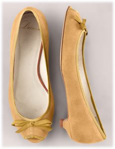 Delman Suede Ballerina Slipper Review: Style Tips for Narrow Feet and Tall Women thumbnail