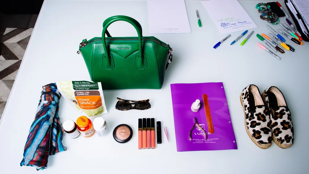 Reference image illustrating Inside Elyse Walker’s Green Givenchy Antigona: A Luxury Handbag Edit