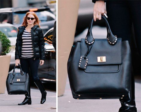 Jessica Chastain’s Oversized Mystery Handbag: Emilio Pucci City Marquise Bag Revealed thumbnail
