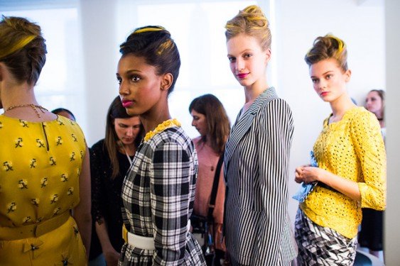 Oscar de la Renta Spring 2013 Handbags: Where High Fashion Meets Playful Luxury thumbnail