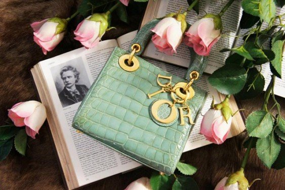 PurseForum Roundup: September 6 Highlights – Exotic Bags, Nail Art, and Shoe Finds thumbnail