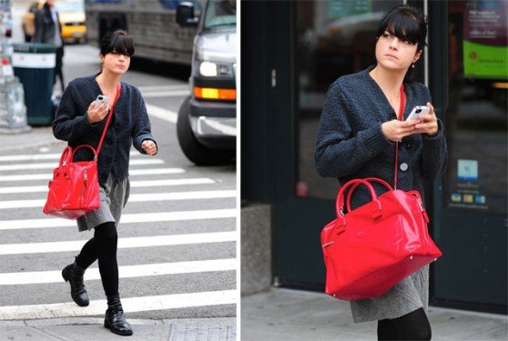 Selma Blair’s Neon Red Marc Jacobs Antonia Satchel Steals the Spotlight thumbnail