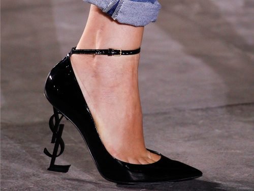 Spring 2017 Runway Footwear Trends: Sneakers, Stilettos, and Statement Mules thumbnail