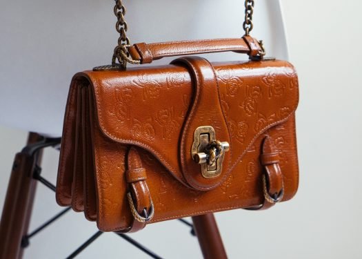 Bottega Veneta City Knot Bag Review: Summer 2017's Signature Shoulder Bag thumbnail