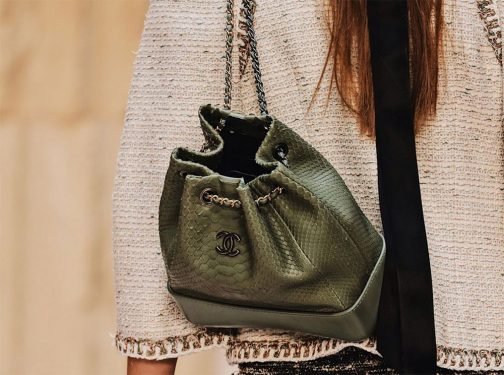 Chanel Cruise 2018 Handbags: Ancient Greek Inspiration Meets Modern Luxury thumbnail