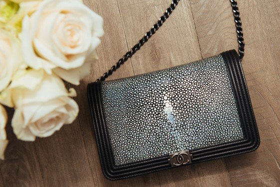 What Fits: Chanel WOC (Wallet On Chain) Bag thumbnail
