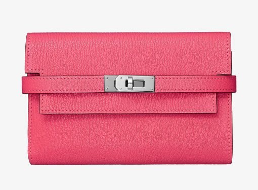 15 Compact Luxury Wallets That Fit Perfectly in Mini Bags This Summer thumbnail