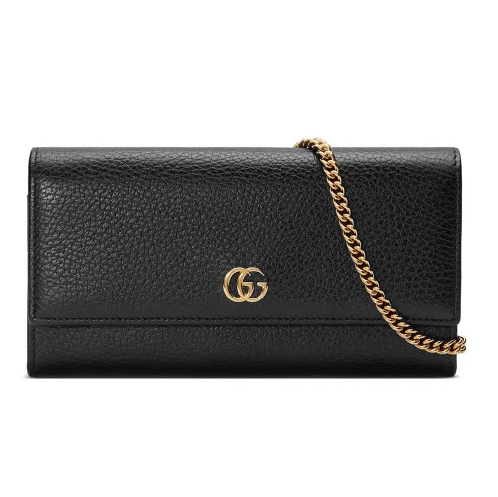 Reference image illustrating 8 Luxe Travel Handbags for Effortless Holiday Style and Airport Ease