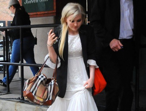 Abigail Breslin's Burberry Canterbury Shoulder Bag: A Grown-Up Street Style Moment in NYC thumbnail