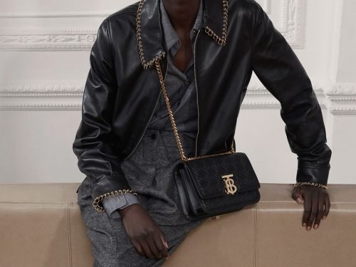 Burberry Pre-Fall 2019 Handbags: Riccardo Tisci’s Logo-Driven Vision thumbnail