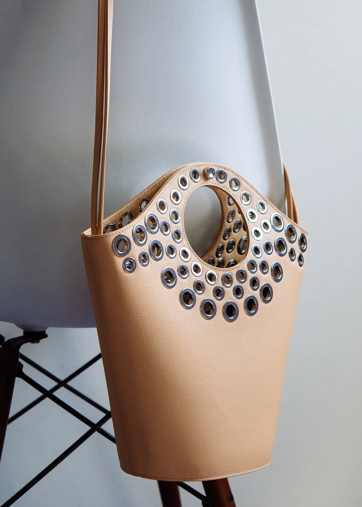 Reference image illustrating Elizabeth and James Grommet Market Shopper Review: Fall’s Edgy-Chic Tote