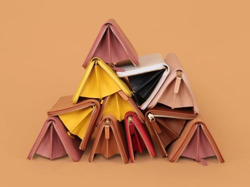 Mansur Gavriel Launches First-Ever Wallet and Small Leather Goods Collection thumbnail