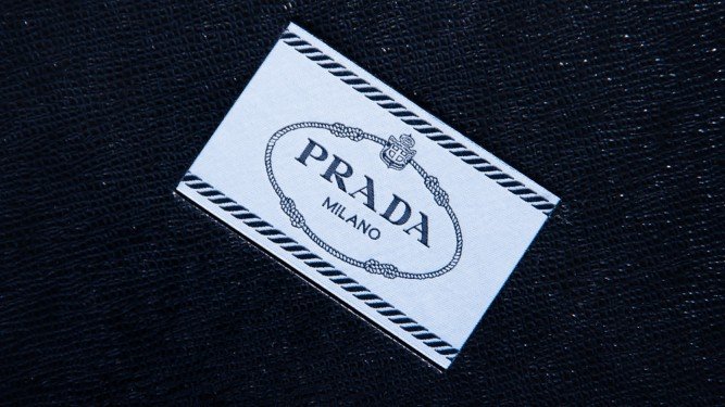 Prada Nylon Tote Unboxing: A Personalized Gift and First Impressions thumbnail