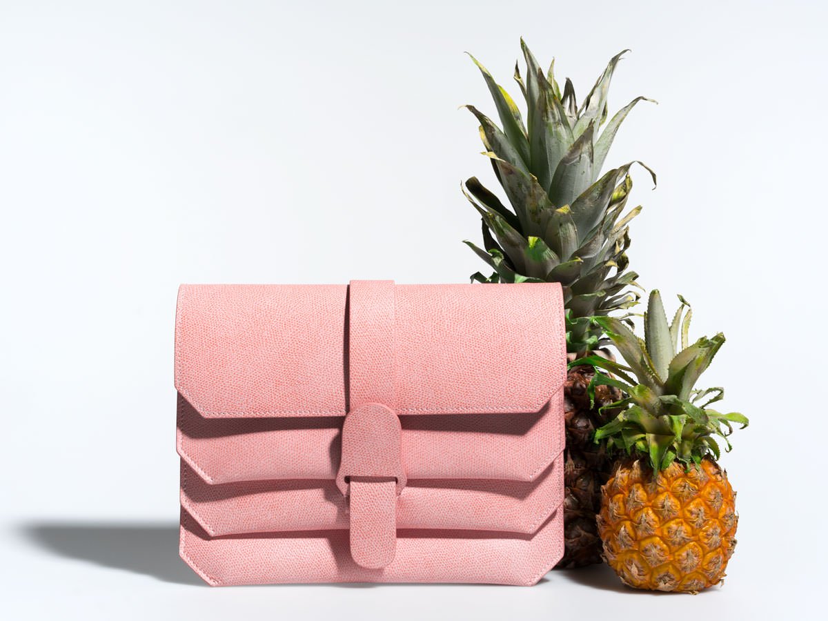 Reference image illustrating Senreve Handbags Review: Italian Craftsmanship Meets Everyday Functionality