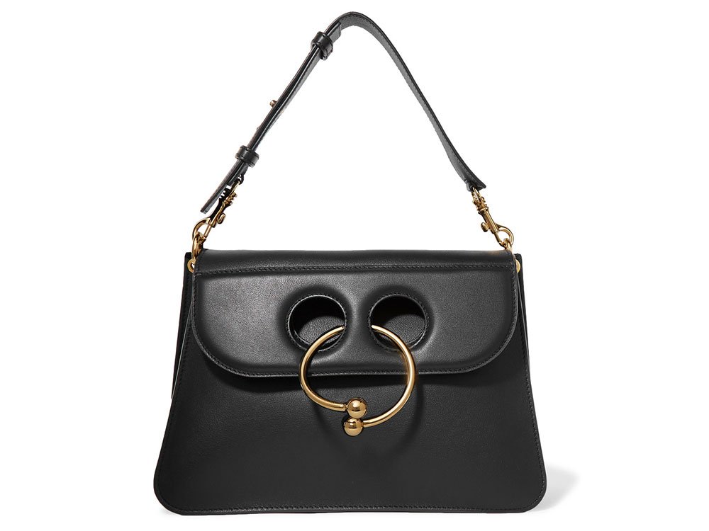 Reference image illustrating The Shift in Handbag Strap Lengths: Are Crossbody Bags Losing Ground?