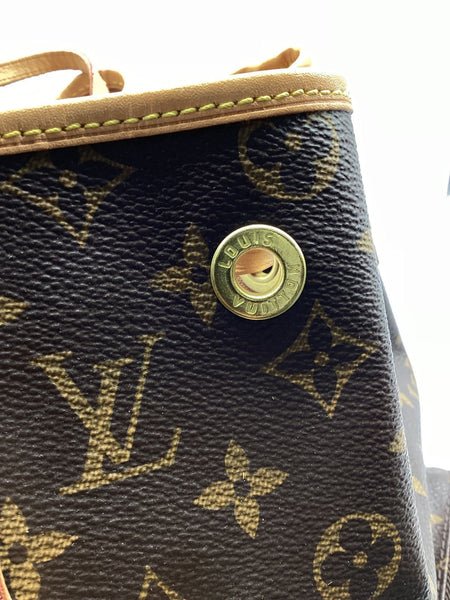 Reference image illustrating Louis Vuitton Garment Cover Monogram Canvas: A Collector’s Guide to Luxury Travel